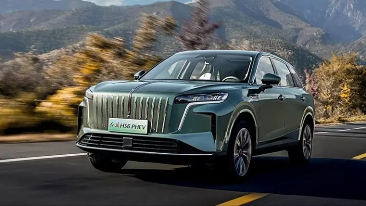 Xe hybrid hoàn thành quãng đường hơn 2000km mà không cần sạc